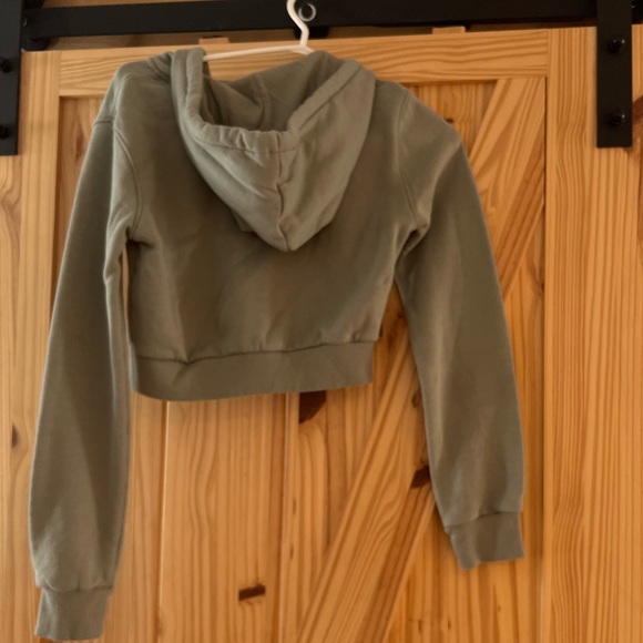 H&M Cropped Green Zip Up Hoodie - Picture 2 of 3